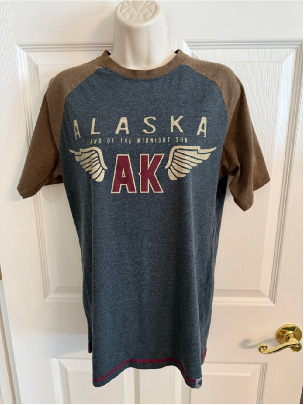 Men's Premium 51 Alaska Land of Midnight Sun Raglan Tee S